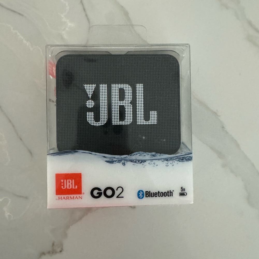 NIB JBL GO2 Bluetooth Waterproof Speaker